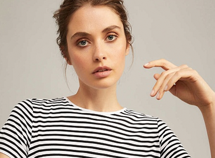 how to wear stripes this season
