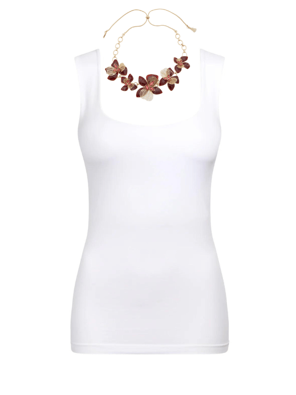 white t-shirt round neck and floral necklace